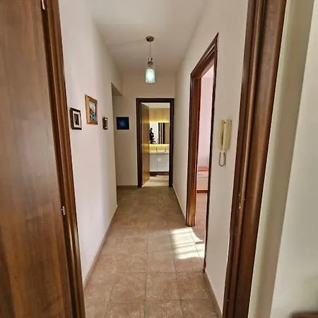 Central Apartment Daire *