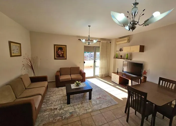 Central Apartment * Tirana